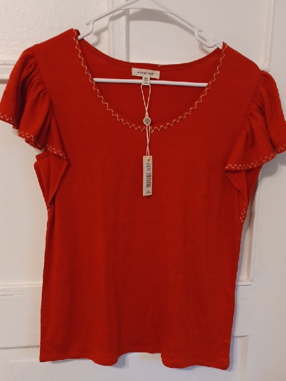 Max Studio Red Ruffle Sleeve Knit Tee Zigzag Stitch Top Size XS